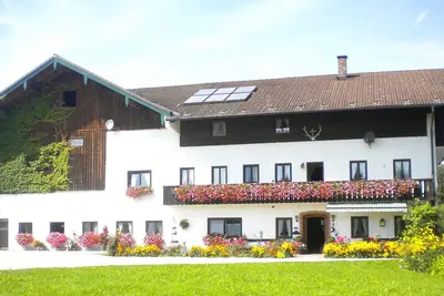 Image de Bucherhof emplacement unique idyllique près de la forêt avec son propre lac, pure nature.