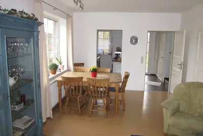 Image de Confortable maison de vacances avec terrasse, 5-6 personnes, Ă 5 minutes du centre ville / ville portuaire