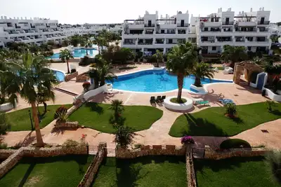 Image de Beau Penthouse Duplex Avec Piscine Dans Le Port Et La Plage Proche