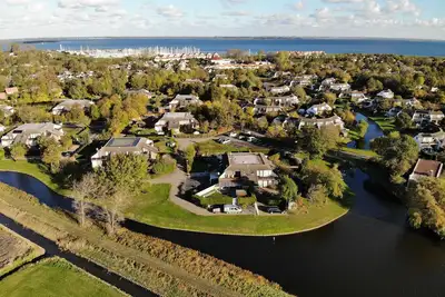 Image de Maison de bien-être à Port Greve, avec un beau jardin et beaucoup d'intimité