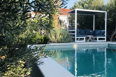 Image de Top maison de vacances piscine privée en bord de mer avec jardin privé à usage unique