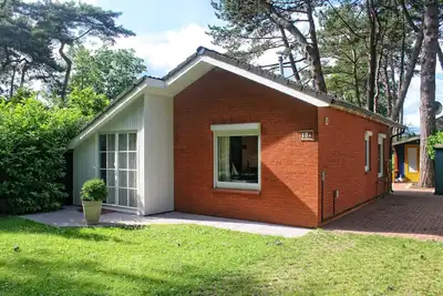 Image de Maison pour familles sur la large et grande plage de la mer baltique