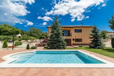 Image de Villa luxueuse et moderne, à seulement 5 minutes de la plage la plus proche