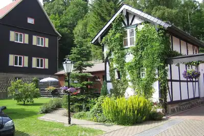 Image de Maison Hirschgrund nuit dans la vieille maison à colombages