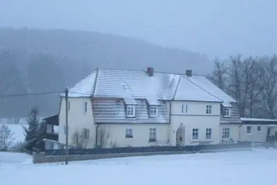 Image de Dans la baie de Medebacher. Idéal pour les familles, les propriétaires de chiens, les randonneurs et les cyclistes