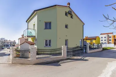 Image de Le chalet peut accueillir jusqu'à 10 personnes.