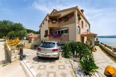 Image de Maison confortable avec vue sur la mer, jardin et terrasse, WiFi gratuit