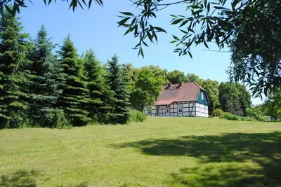 Image de très grand jardin, calme et tranquillité, confortable, beaucoup d'espace,