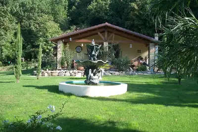 Image de Villa avec piscine sur 5ooo m2 parc idéal pour les enfants et les chiens