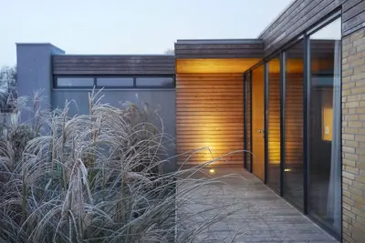 Image de nienrausch | Maison design avec 2 appartements