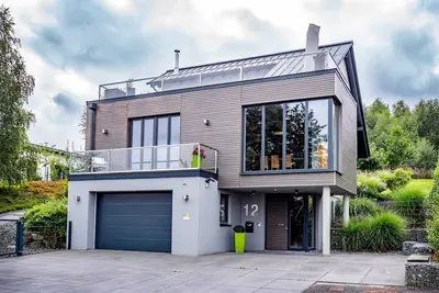 Image de Année de construction 2016, 5 ***** selon Dtv, terrasse sur le toit avec vue panoramique sur le lac! À 100m du lac