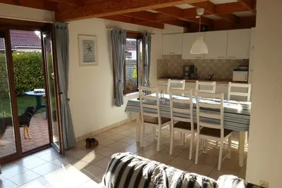 Image de Maison de vacances jusqu'à 6 personnes. à De Haan avec cheminée, jardin et parking