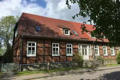 Image de Vacances sur le lac Ivenacker - confort dans le grenier avec vue sur le parc