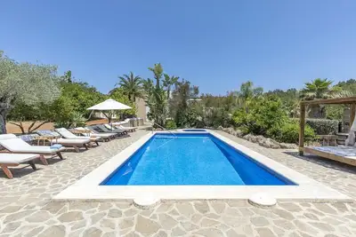 Image de Maison de campagne accueillante à Santa Gertrudis - Idéal pour les familles et les groupes