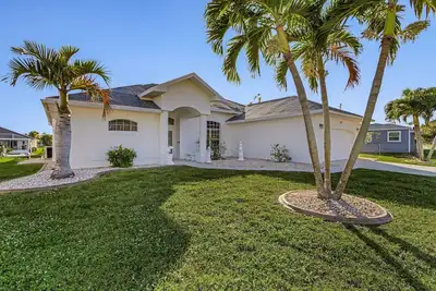 Image de Villa de rêve avec piscine, à quelques minutes du golfe du Mexique (Cape Corel) Prix SPÉCIAL