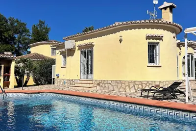 Image de T-4711 Villa avec piscine privée, 600 m de la mer