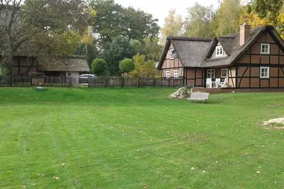 Image de Des jours de vacances agréables sous le chaume dans la réserve de biosphère