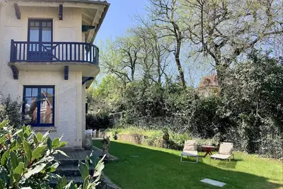 Image de Arcachon Centre Villa du début de siecle à 300 metres plages et centre ville