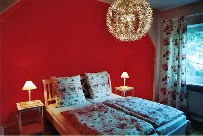 Image de Belle grand appartement lumineux dans un quartier calme et verdoyant, près de la plage.