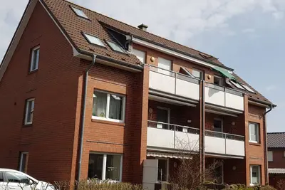 Image de Ensoleillé, complexe et de haute qualité meublé 3-pièces appartement