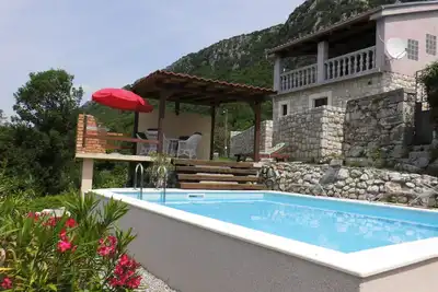 Image de Maison de vacances avec piscine et vue mer