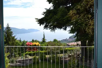 Image de Schoener vue sur le lac, grande terrasse, animaux domestiques admis, jardin et parking