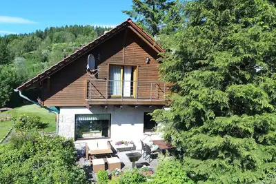 Image de Detached vacation home with sauna and whirlpool for individual use