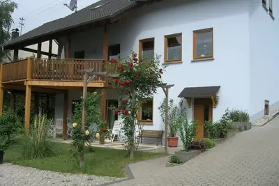 Image de Romantic wine village large, quiet south-facing terrace, panoramic Moselle paths, garden sauna