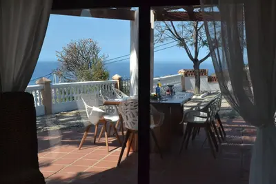 Image de Villa andalouse avec vue panoramique sur la mer, avec piscine privée