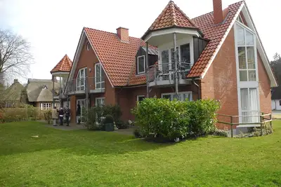 Image de Derrière les maisons, la mer - Hohwacht