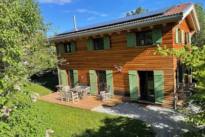 Image de Schlierseealm - pittoresque maison en bois près du lac avec sauna et cheminée