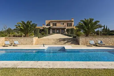Image de Maison de campagne moderne avec une vue magnifique sur Santanyi