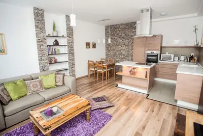 Image de Belle, moderne en duplex avec terrasse dans le centre de Budapest