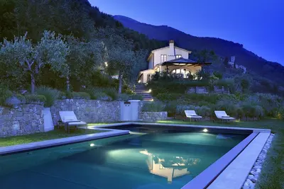 Image de Maison de campagne indépendante, 210 m², piscine, vue mer, écologique, Ev wall box