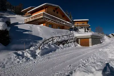 Image de Chalet de luxe tout confort - sauna, cheminée - emplacement magnifique