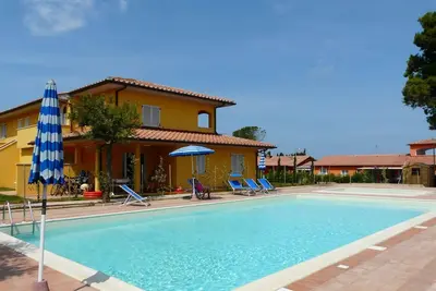 Image de Appartement pres de Follonica, en bord de mer avec espace extérieur privé, Mv
