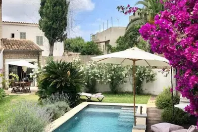 Image de Can Ruega - Maison de vacances élégante avec piscine et jardin