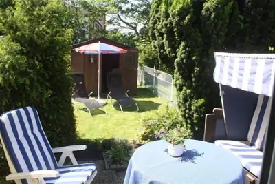 Image de Maison mitoyenne près de la plage, endroit calme mais au milieu de la vie