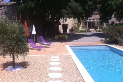 Image de Charmante maison de campagne avec piscine dans un endroit fantastique