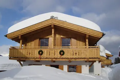Image de Luxueux 10 pers. Almhaus à proximité immédiate de la remontée mécanique et de la piste de ski de fond à 1700m