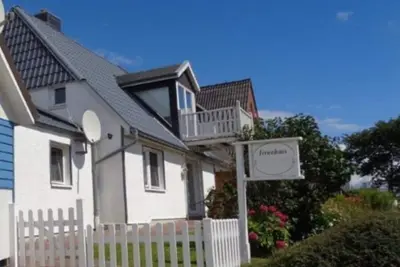 Image de Nid de digue directement sur la digue extérieure avec une vue magnifique sur la plage nord