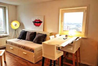 Image de ❤️Appartement central avec 5 chambres et un excellent accès aux transports en commun