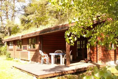 Image de Chalet en bois sur un terrain de 2000 m², à seulement 5 km de la mer