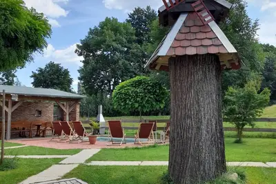 Image de Maison de vacances jusqu'à 25 personnes, salle à manger commune dans la maison, terrasse et jardin