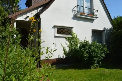 Des vacances dans votre propre maison pour 6 à 8 personnes. avec utilisation jardin, chien possible