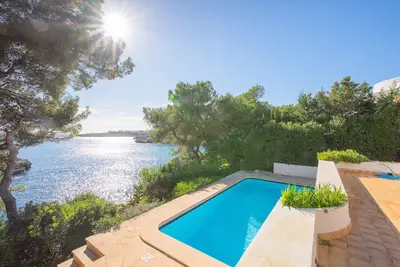 Villa 1. Ligne de mer avec accès direct à la mer
