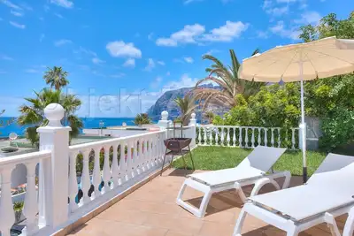 Image de Vue imprenable sur l'Atlantique, piscine privée, 5 min. pour le port
