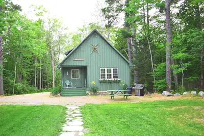 Image de Nouvellement construit chalet en bord de mer avec vue bluff