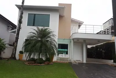 Image de Maison dans un complexe Hanga Roa à Bertioga. Condominium fermé