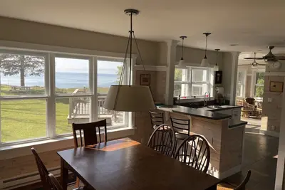 Image de «Été sans fin» vue sur l'eau libre au bord du lac Michigan